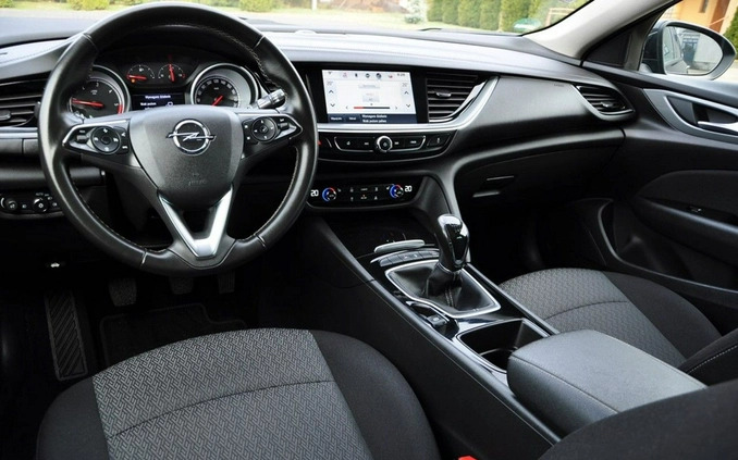 Opel Insignia cena 49900 przebieg: 174000, rok produkcji 2018 z Ostrzeszów małe 781